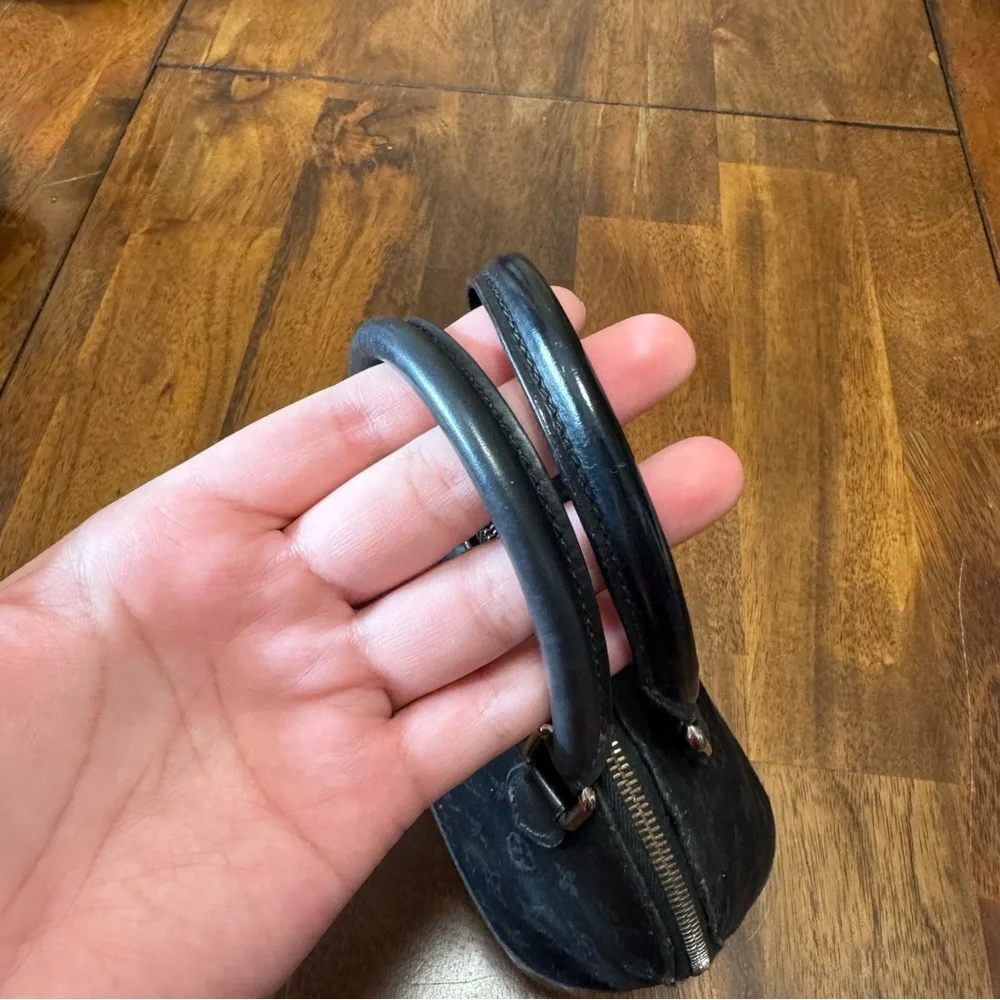 Louis Vuitton Satin Alma - Picture 13 of 16